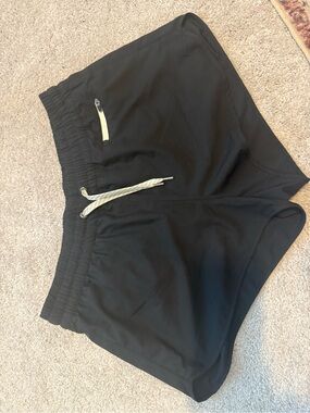 Vuori Women's Black Drawstring Active Shorts
